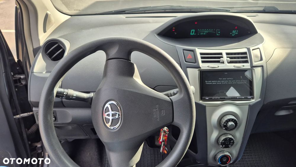 Toyota Yaris 1.0 Terra A/C - 7