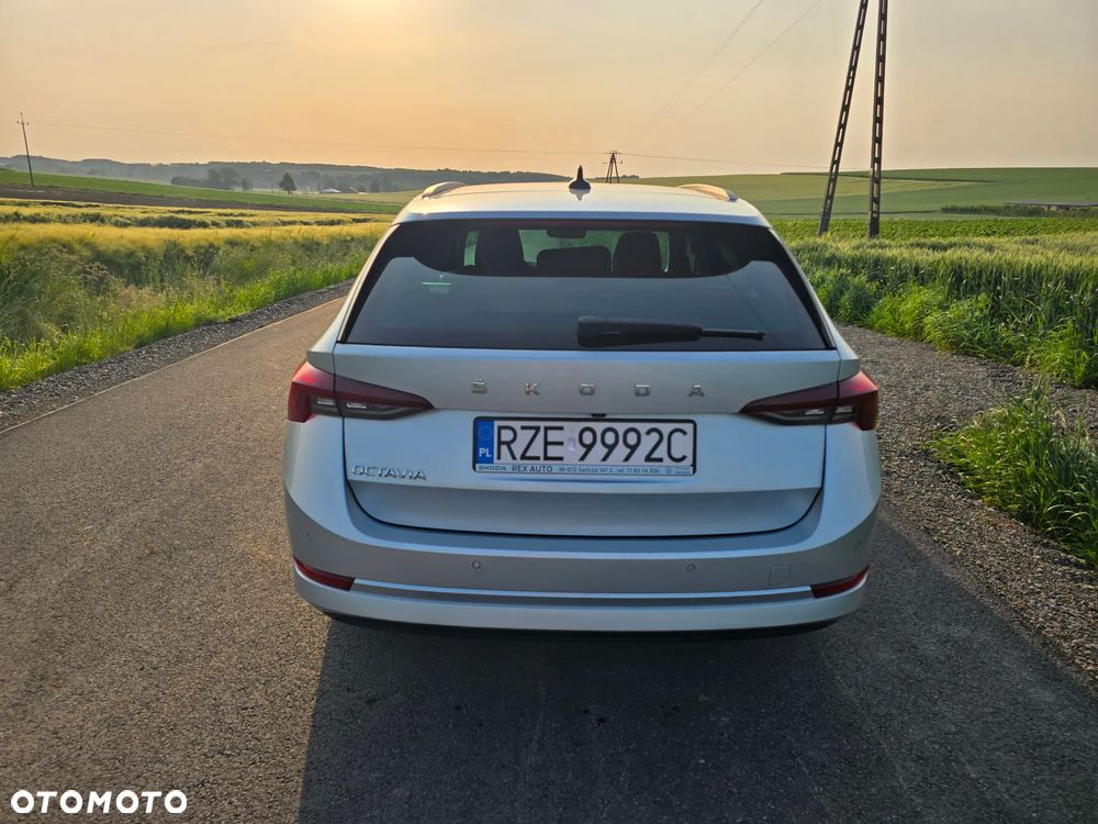 Skoda Octavia 2.0 TDI Ambition - 6