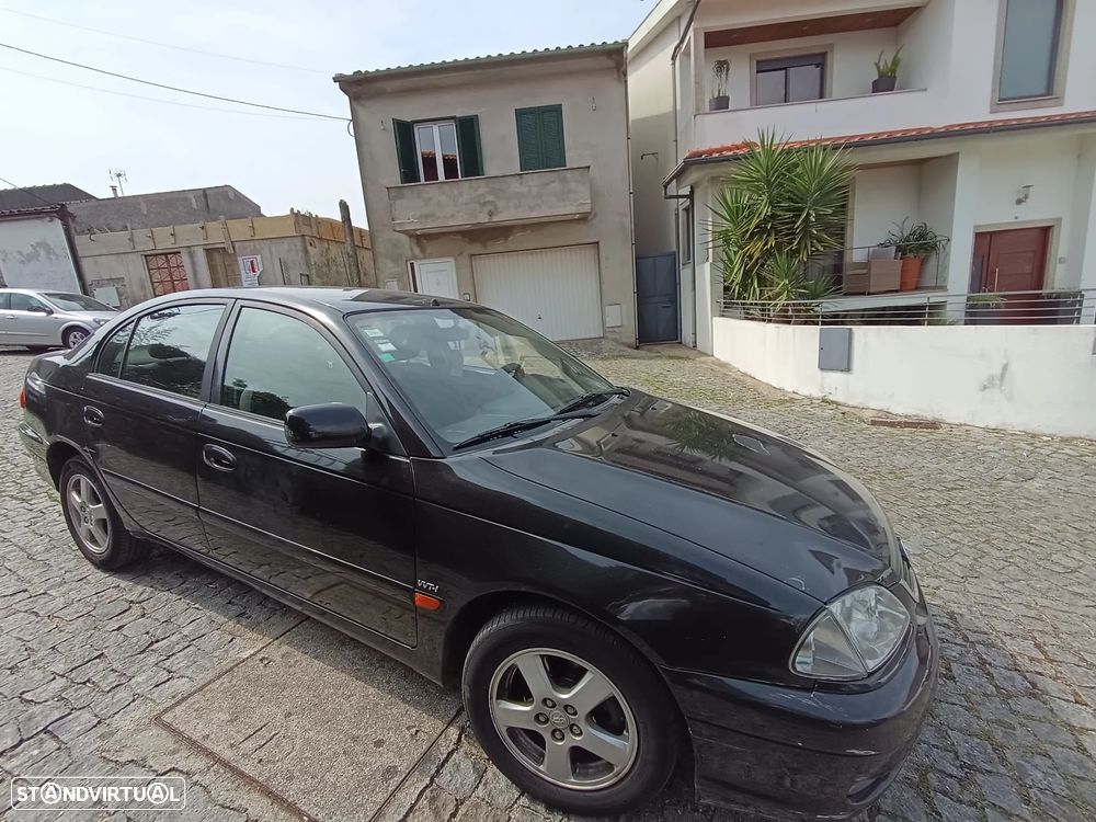 Toyota Avensis SD 1.6 VVT-i - 2