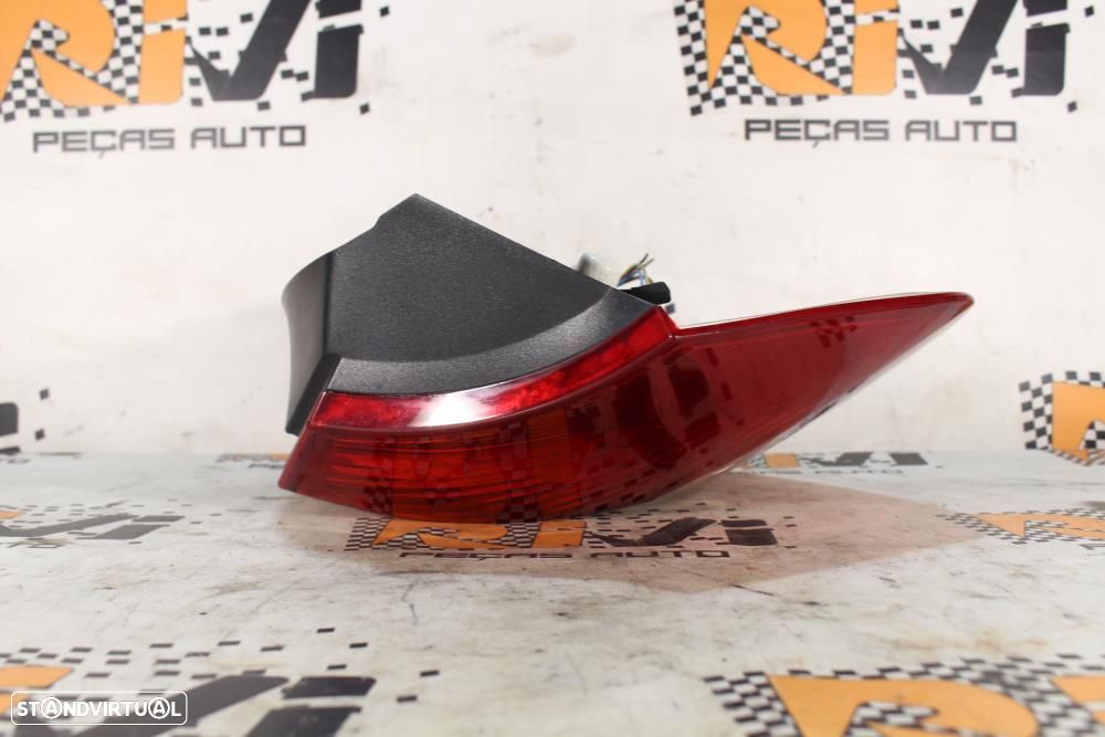 Farolim Direito Bmw 1 (E87)  63217164956 / 7164956 / Passageiro Led - 6