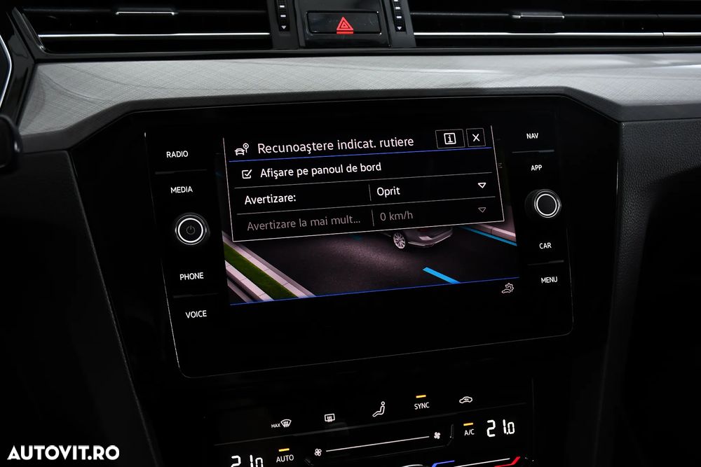 Volkswagen Passat 2.0 TDI SCR DSG Highline - 24