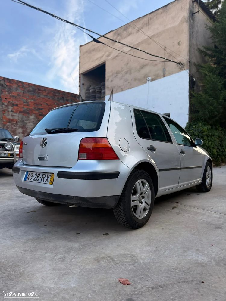 VW Golf 1.6i Confortline - 6