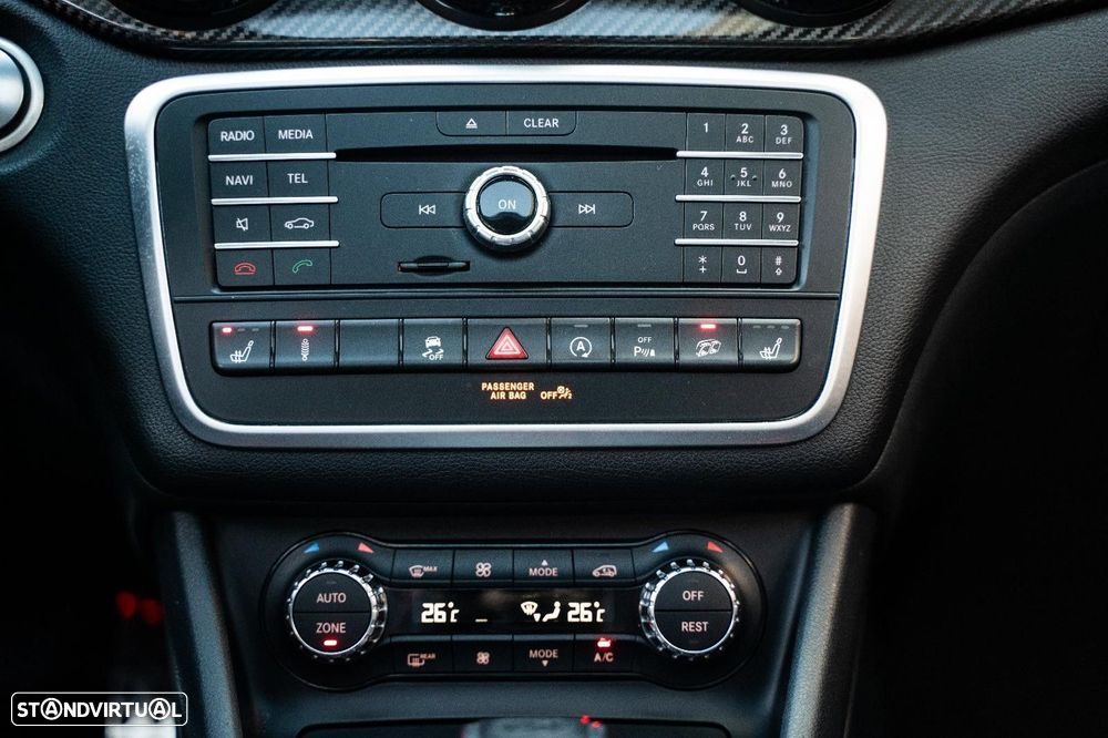 Mercedes-Benz CLA 45 AMG 4Matic Speedshift 7G-DCT Night Edition - 37