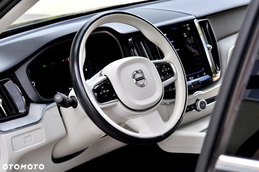 Volvo XC 60 B4 D Geartronic Inscription - 22