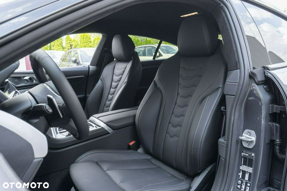 BMW Seria 8 - 13