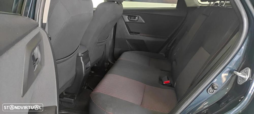 Toyota Auris Touring Sports 1.4 D-4D Comfort - 19