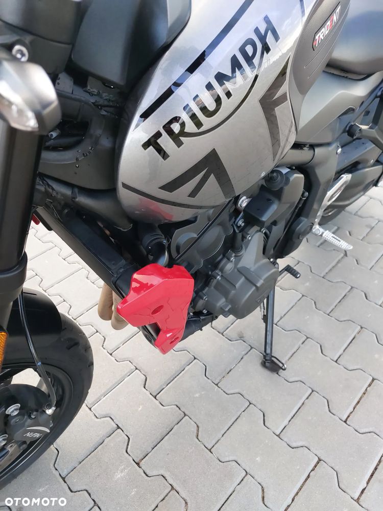 Triumph Trident - 33