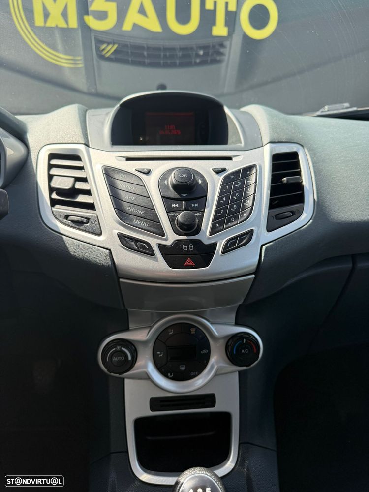 Ford Fiesta 1.4 TDCI Techno - 10