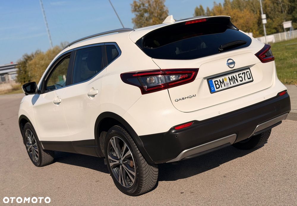 Nissan Qashqai 1.3 DIG-T N-Connecta DCT - 5