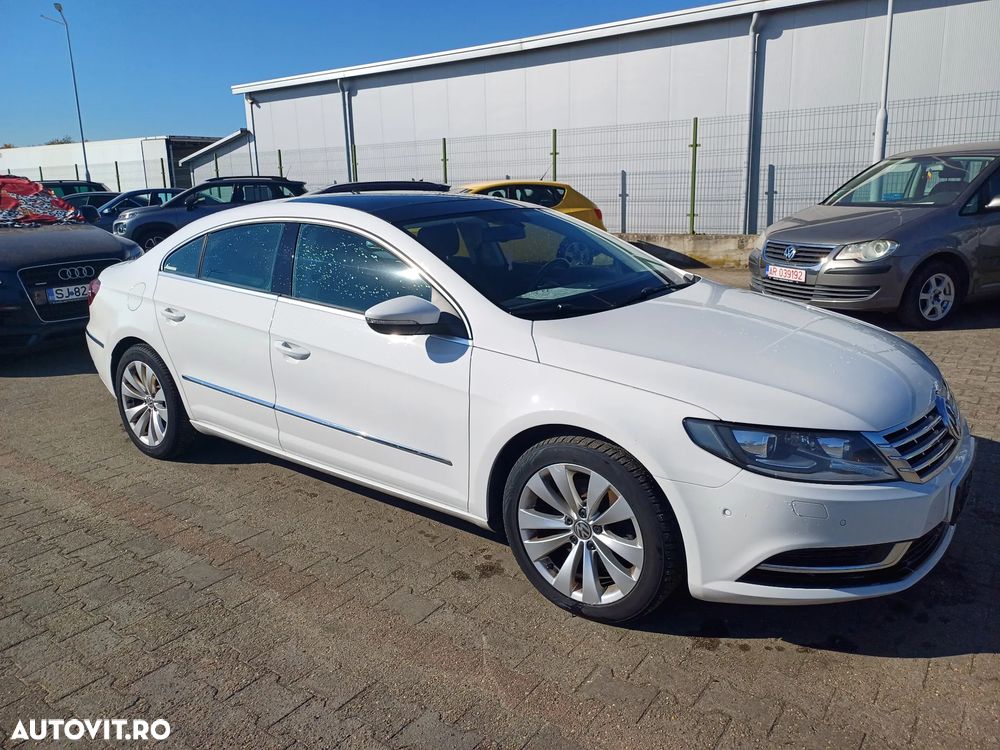 VOLKSWAGEN Passat CC