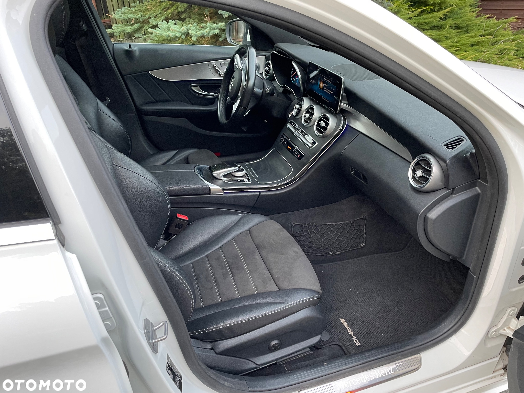 Mercedes-Benz Klasa C 220 d 9G-TRONIC - 22