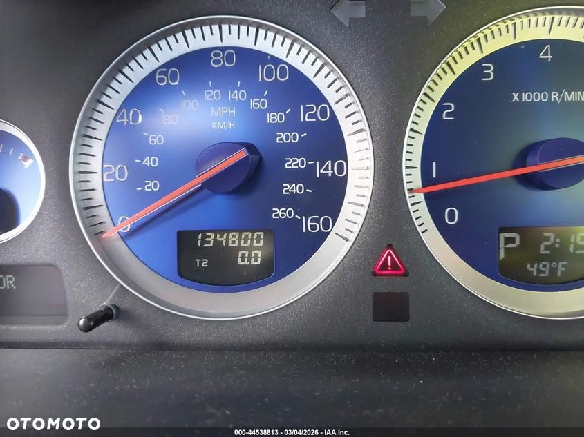 Volvo XC 90 3.2 AWD Geartonic RDesign - 6