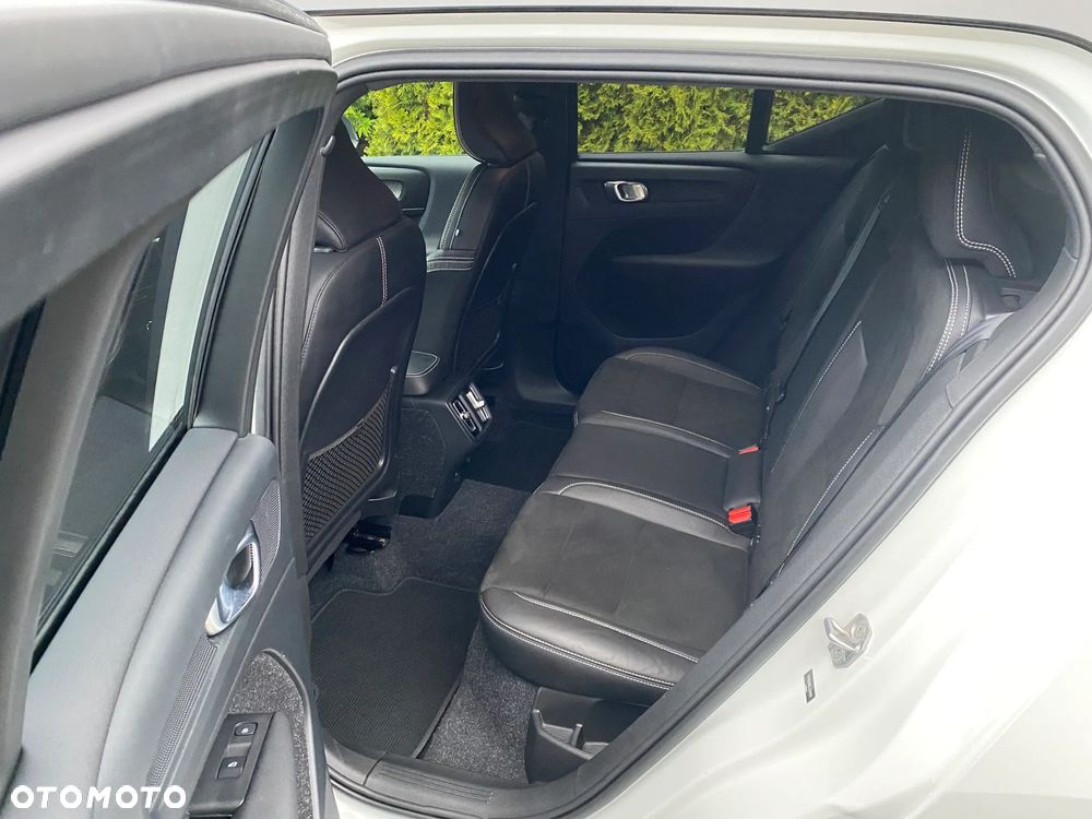 Volvo XC 40 T5 AWD Geartronic R-Design - 9