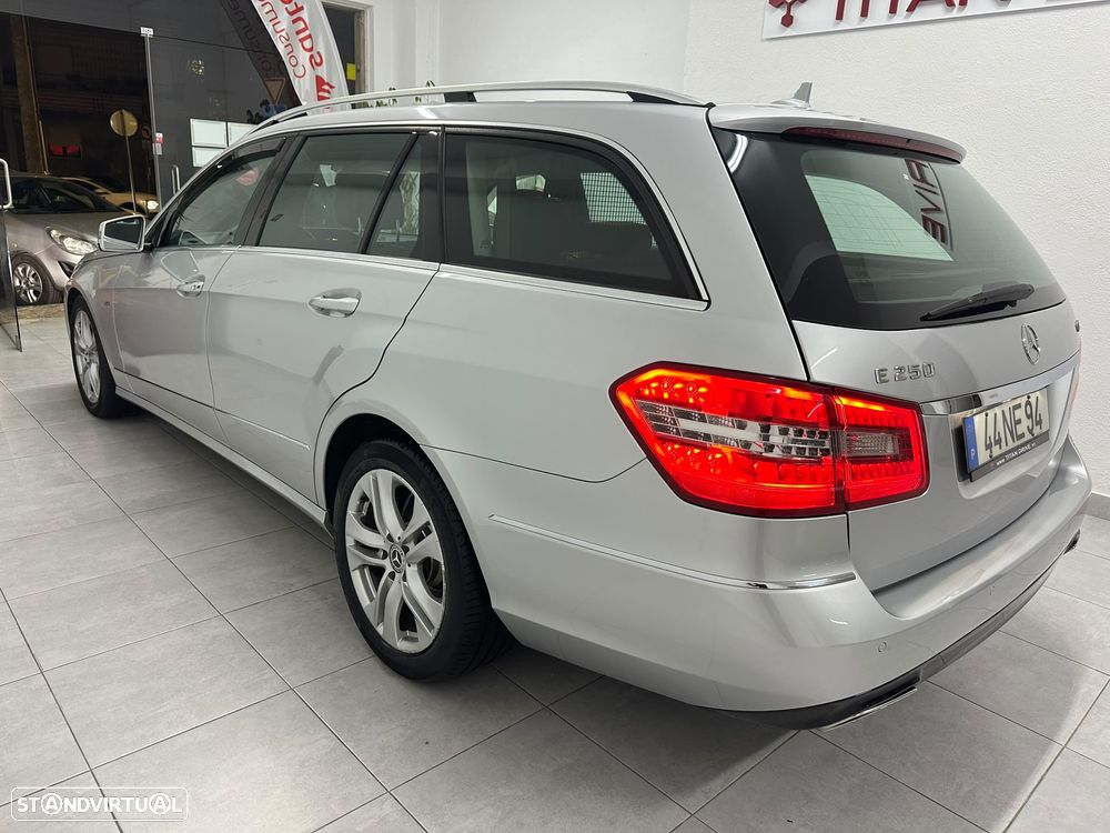 Mercedes-Benz E 250 BlueTEC Avantgarde Auto. - 52