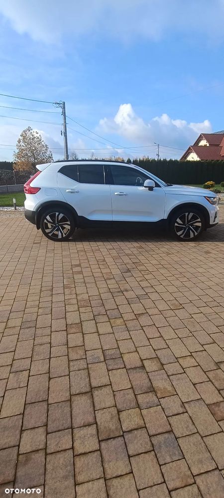 Volvo XC 40 B5 AWD Ultimate Dark - 4