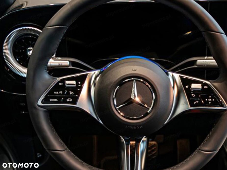 Mercedes-Benz CLA - 10