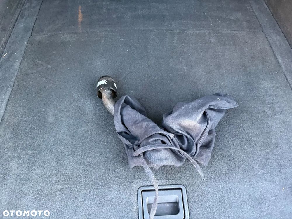 Audi A4 Avant 2.0 TDI DPF Ambiente - 15