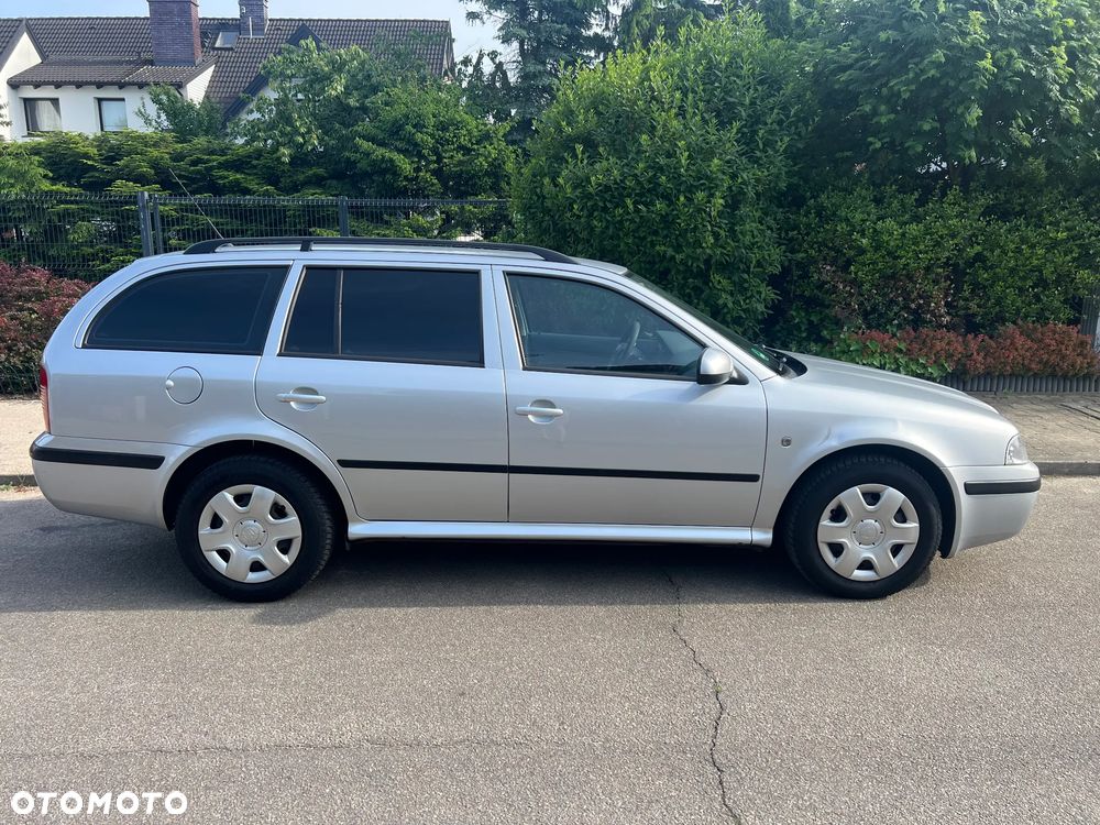 Skoda Octavia - 2