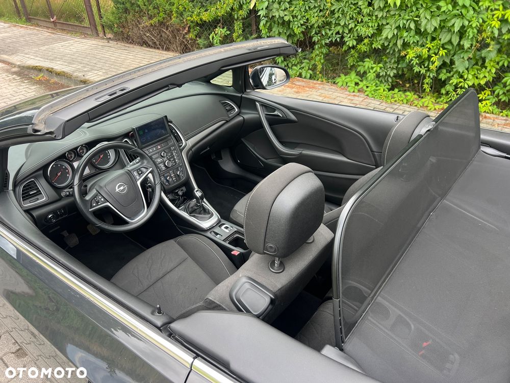 Opel Cascada - 31