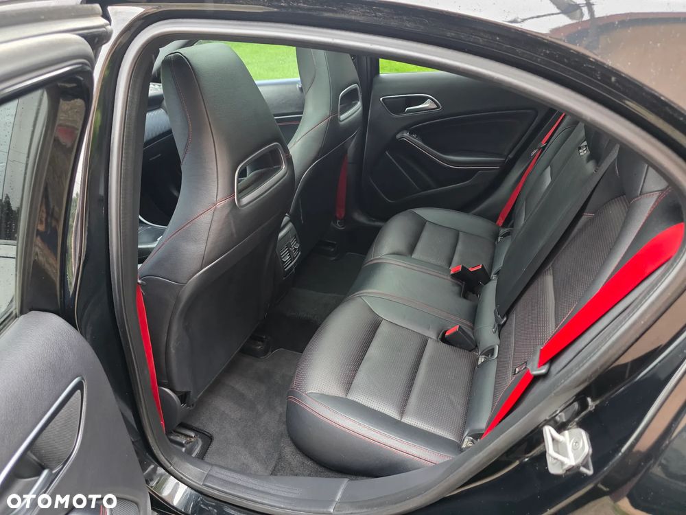 Mercedes-Benz Klasa A 250 7G-DCT AMG Line - 16