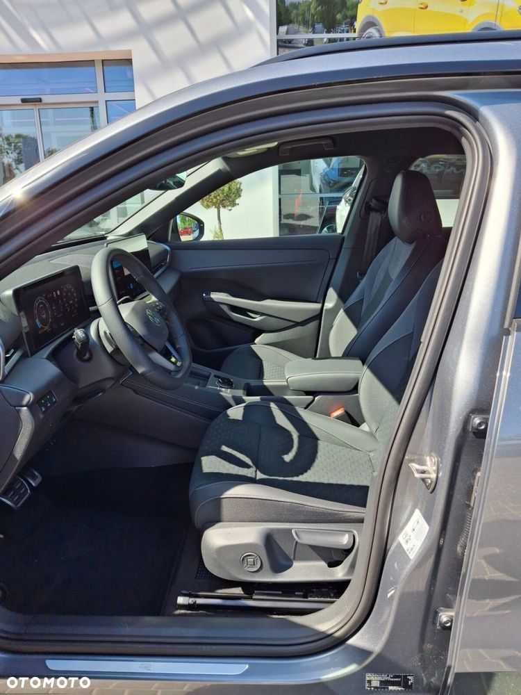 Volkswagen T-Roc 1.5 eTSI R-Line DSG - 12