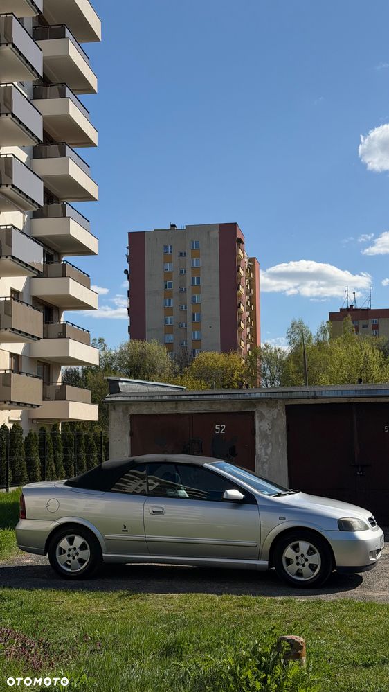 Opel Astra 1.8 Bertone - 4