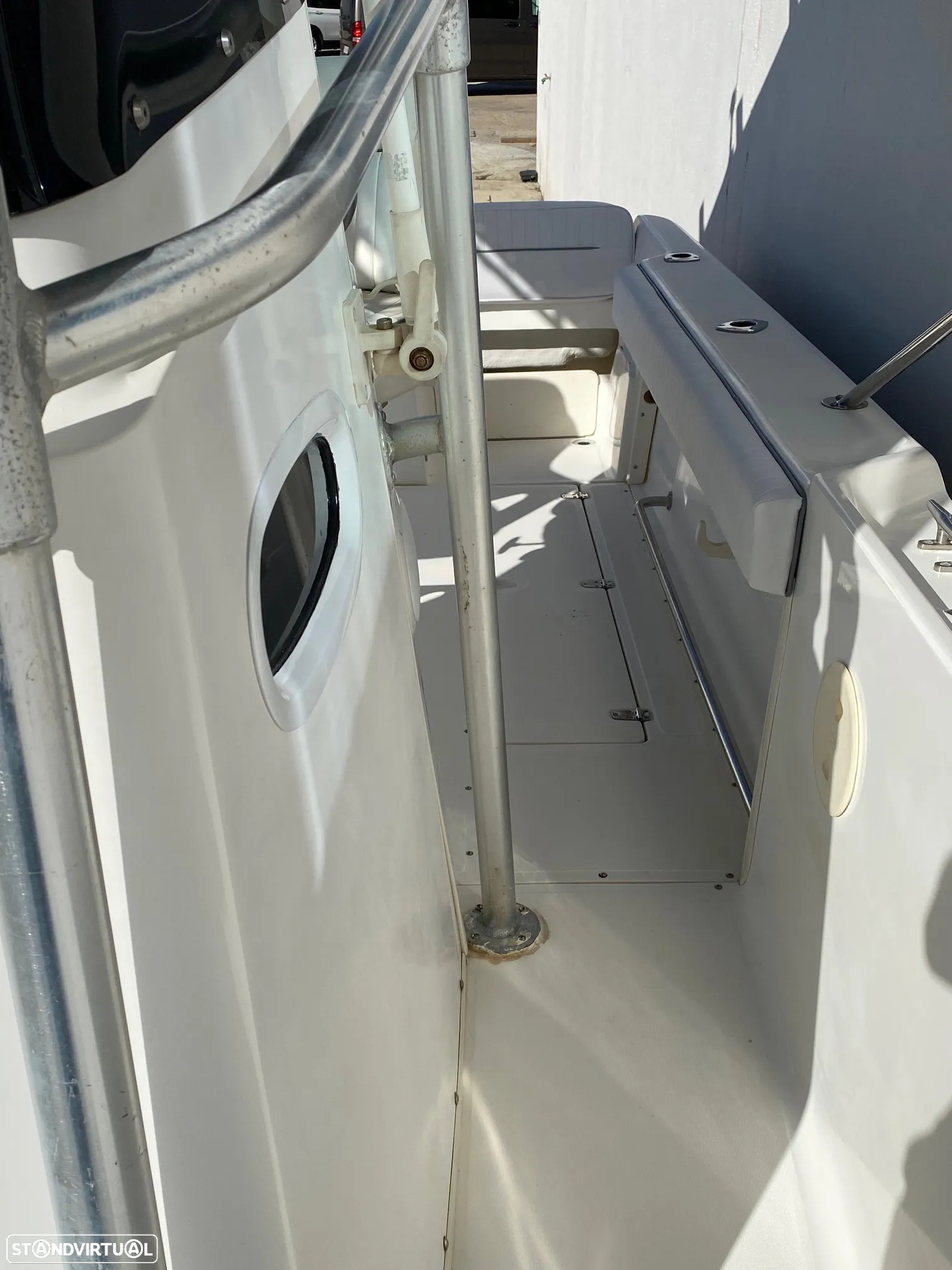 Boston Whaler Outrage 21 - 23