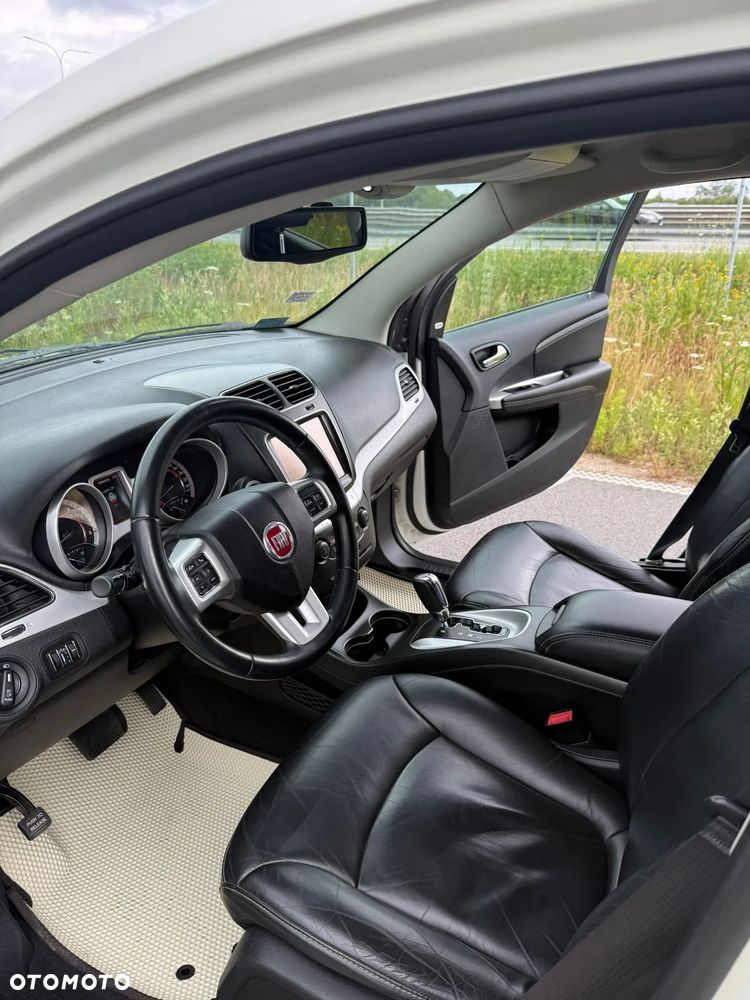 Fiat Freemont 2.0 Multijet Black Code AWD - 12