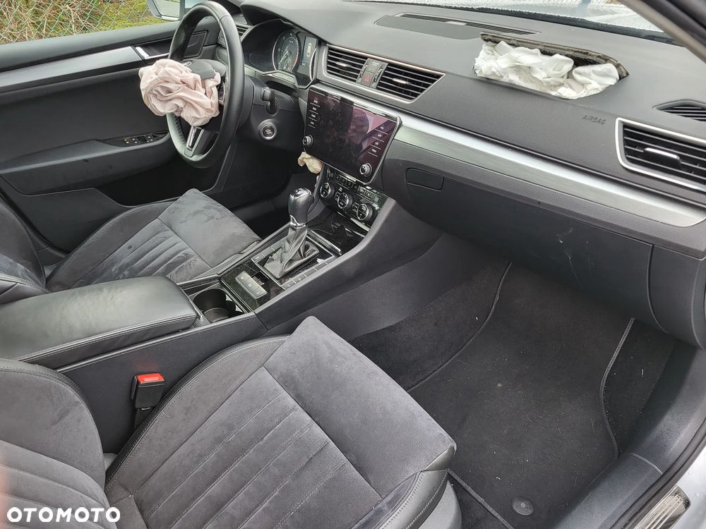 Skoda Superb 2.0 TDI DSG Premium Edition - 13