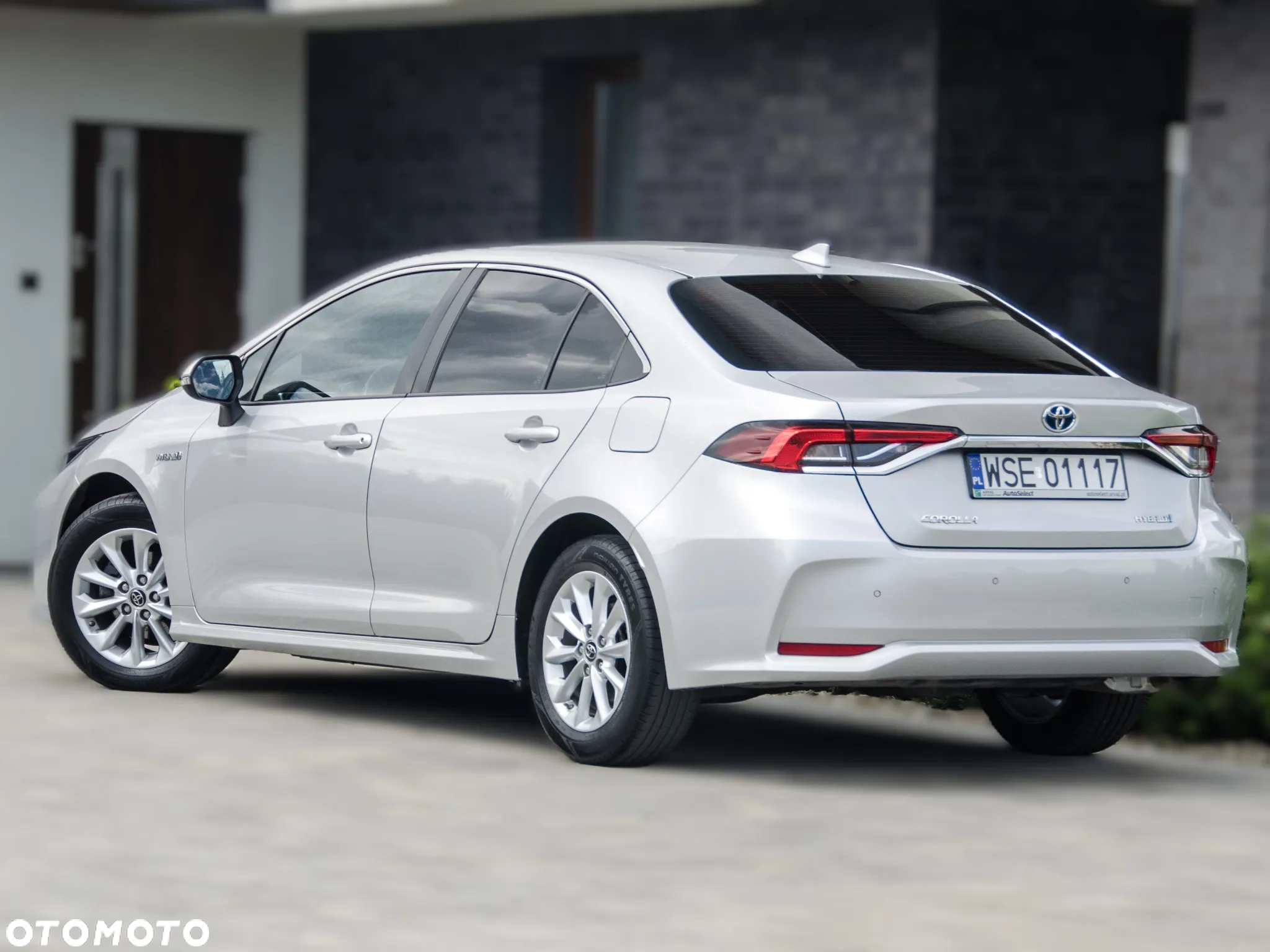 Toyota Corolla 1.8 Hybrid Comfort - 10