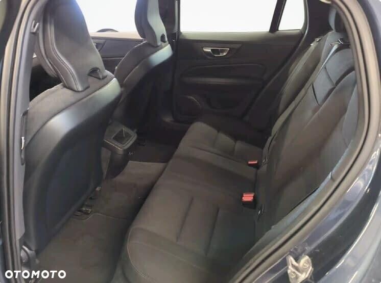 Volvo V60 B3 B Core - 4