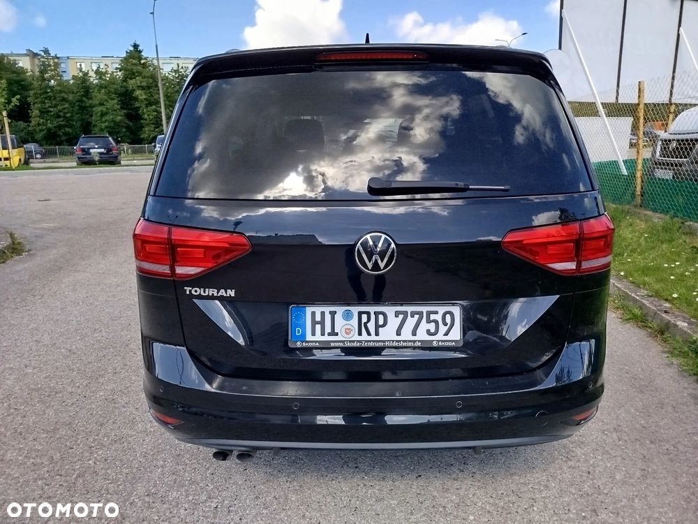 Volkswagen Touran - 26