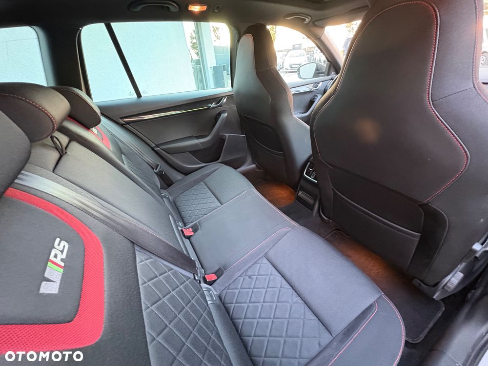 Skoda Octavia 2.0 TSI RS 230 - 10