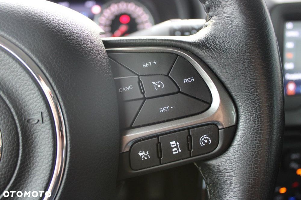 Jeep Renegade - 13