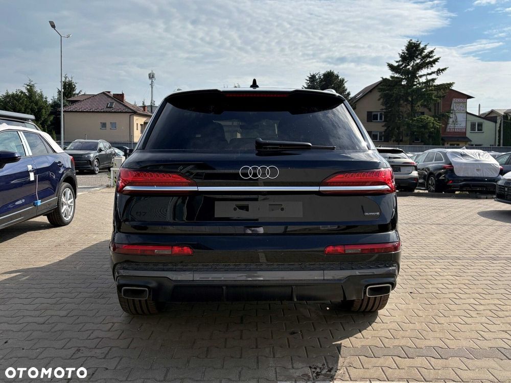 Audi Q7 - 4