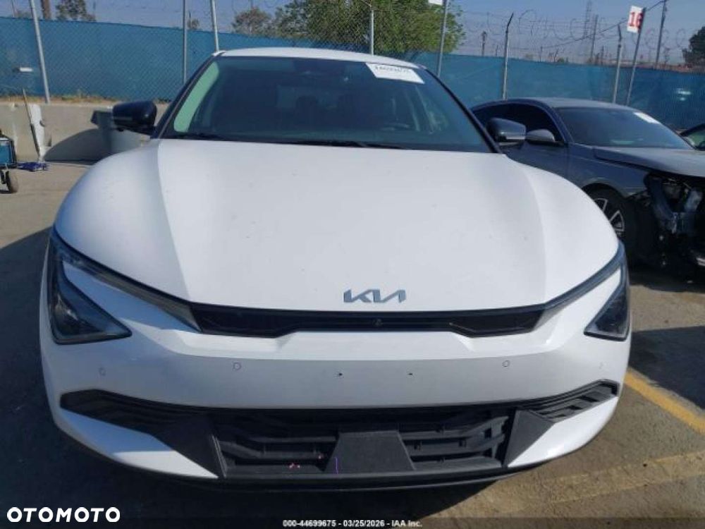 Kia EV6 - 8