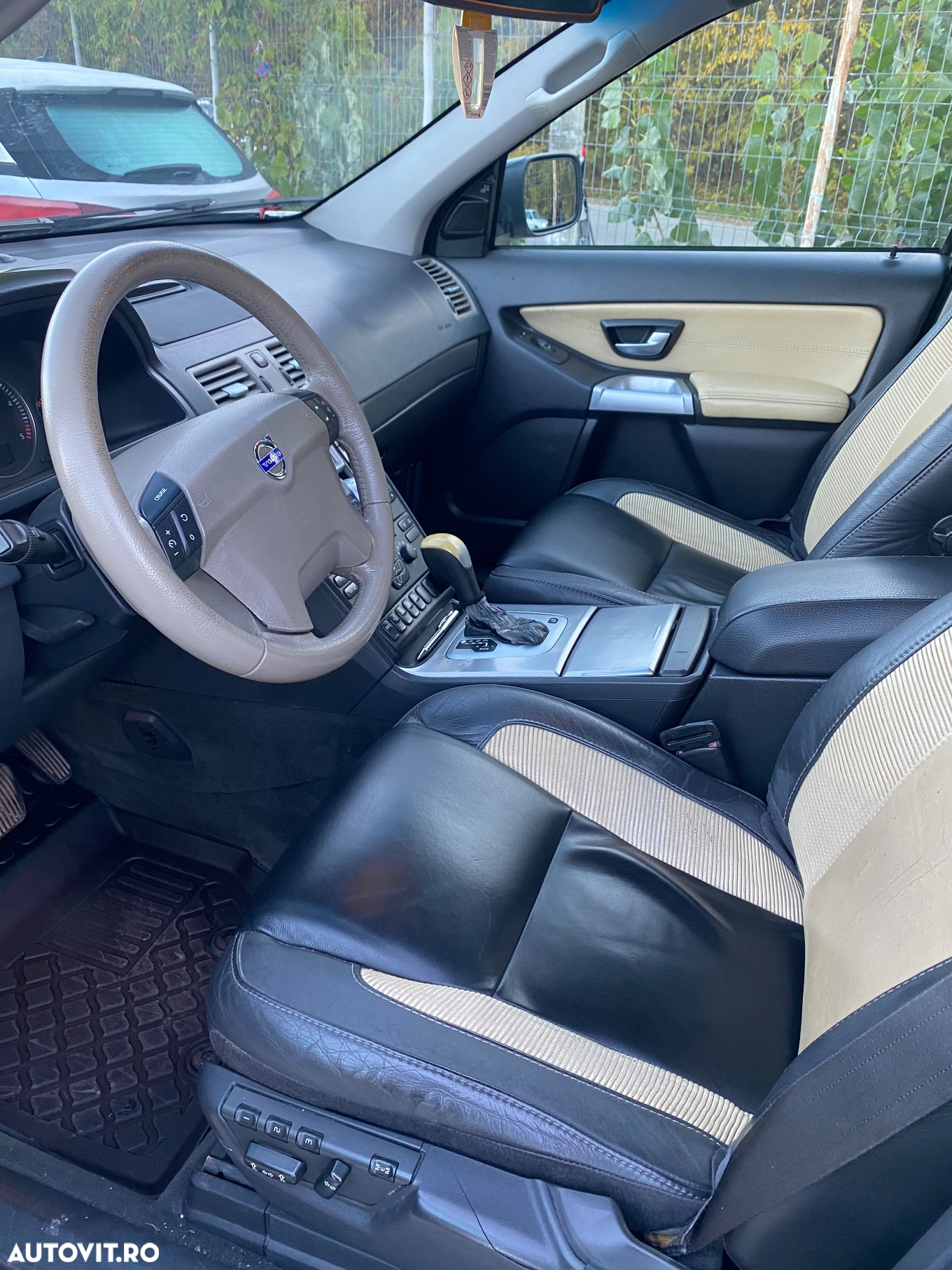 Volvo XC 90 - 15