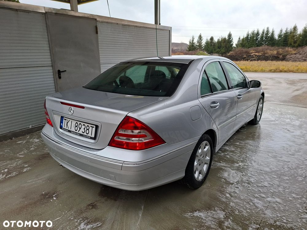 Mercedes-Benz Klasa C 180 Kompressor Elegance - 3