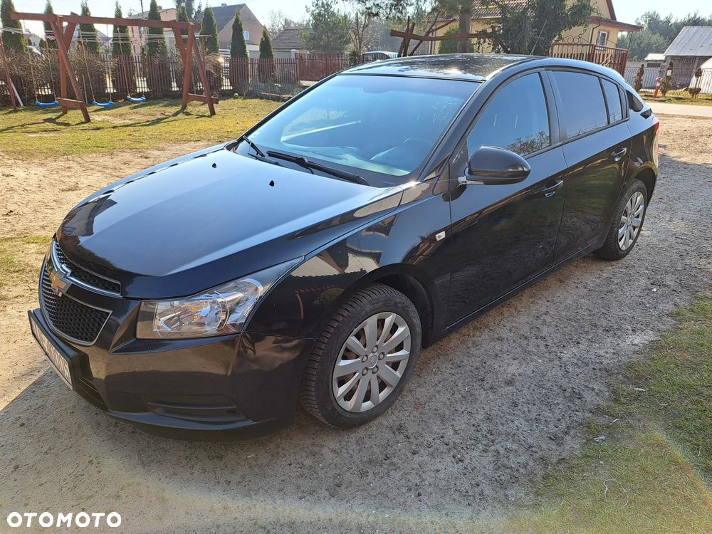 Chevrolet Cruze 1.6 LS - 1