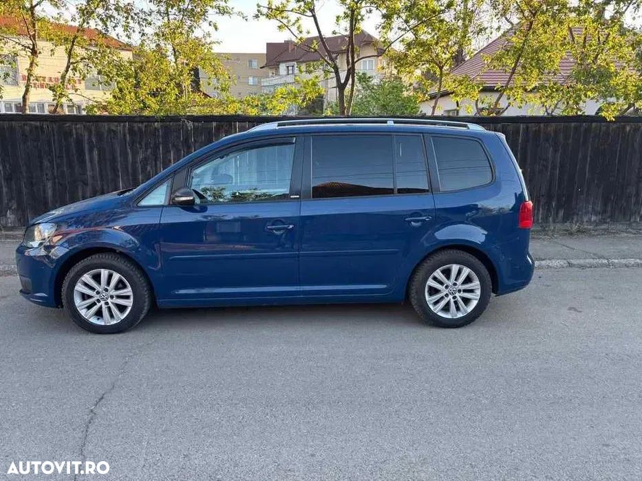 Volkswagen Touran - 5