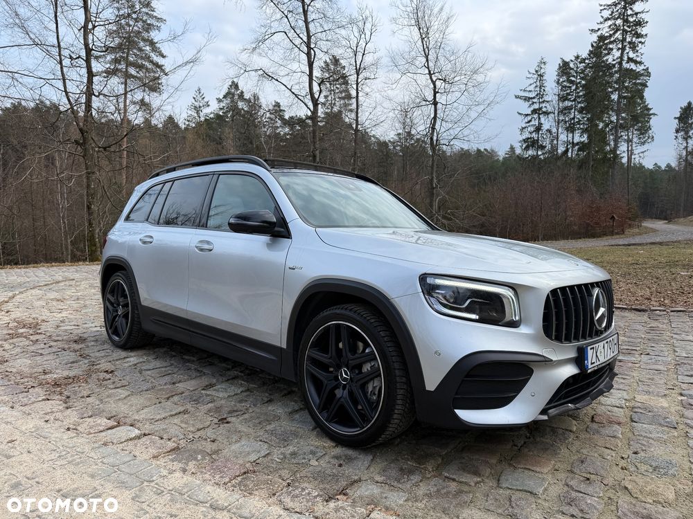 Mercedes-Benz GLB - 10