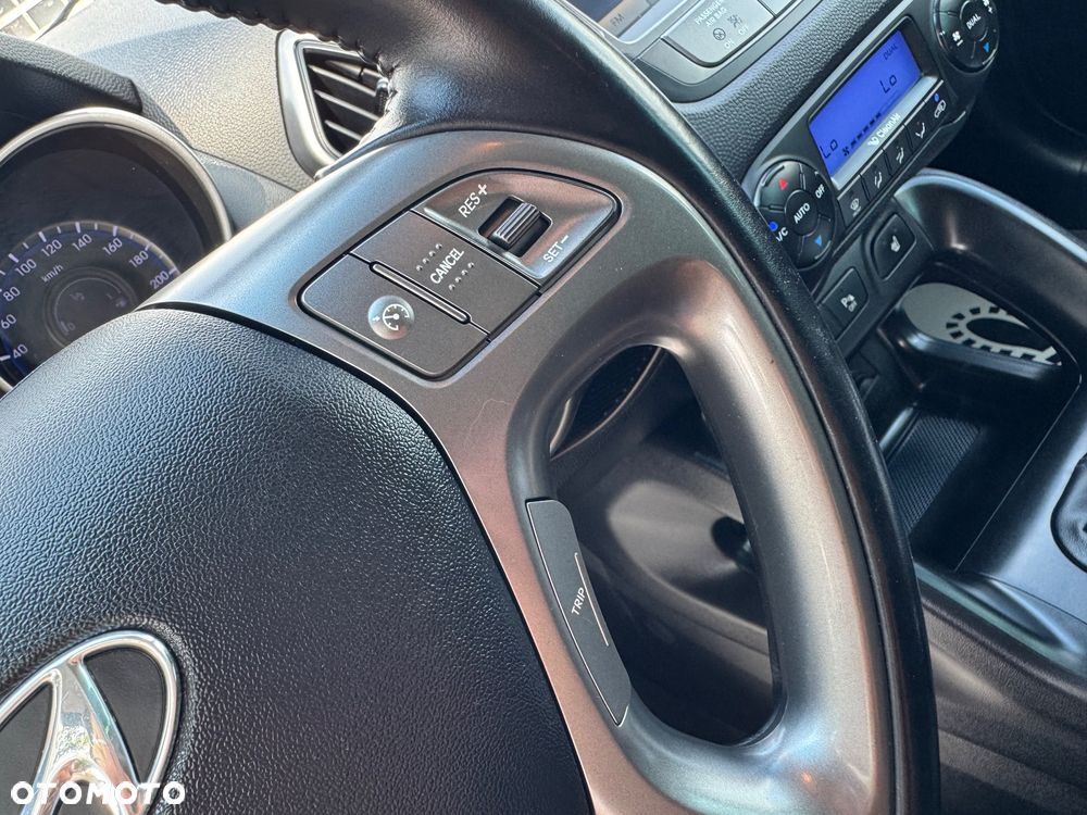Hyundai ix35 - 23