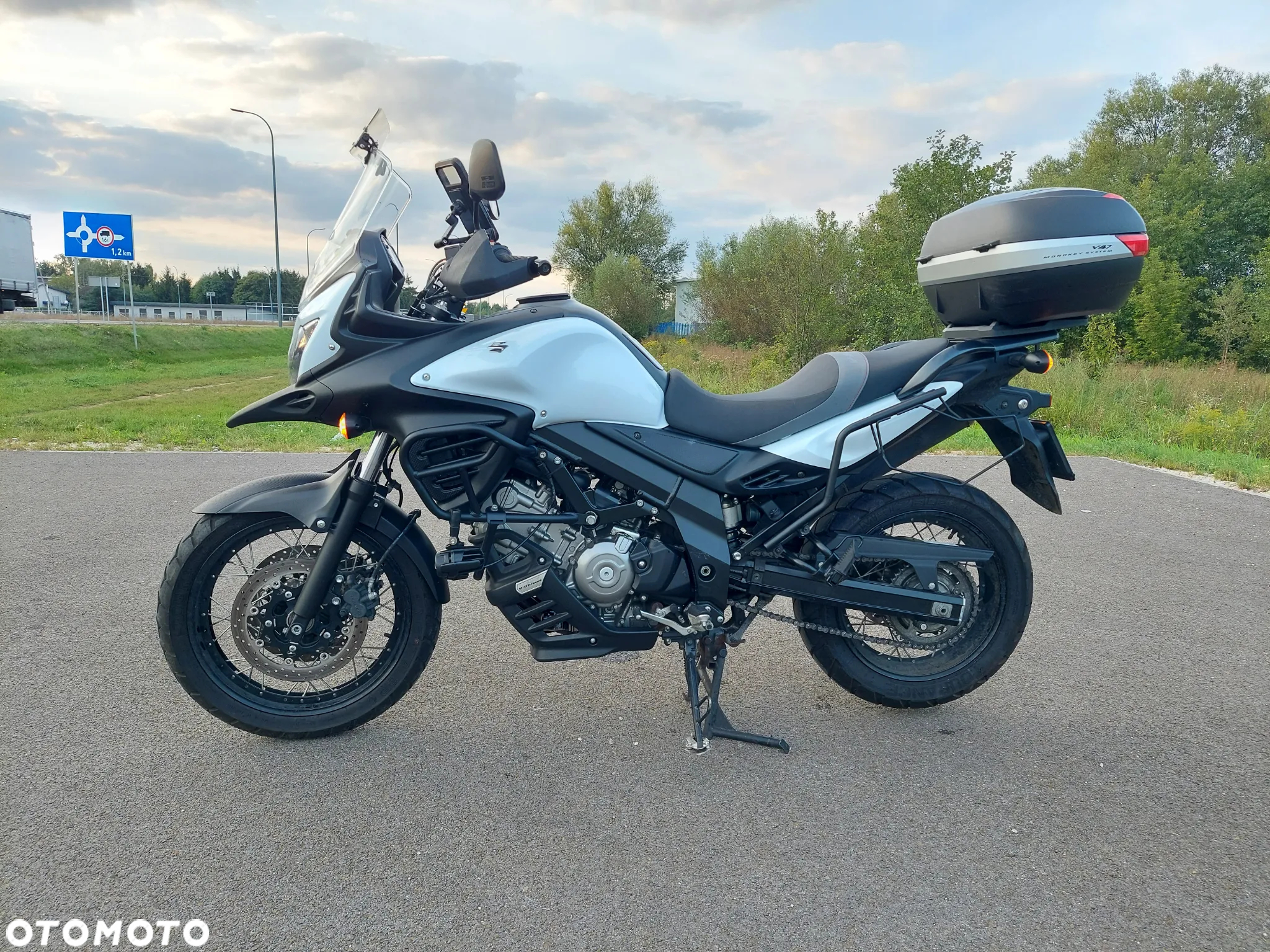 Suzuki DL