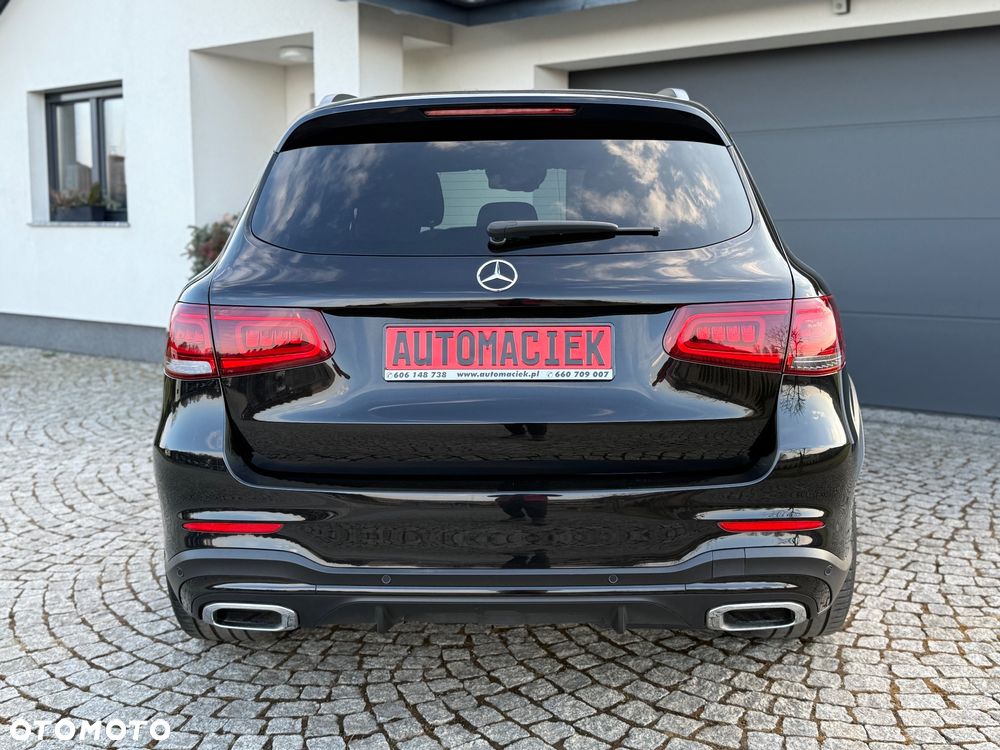 Mercedes-Benz GLC - 11