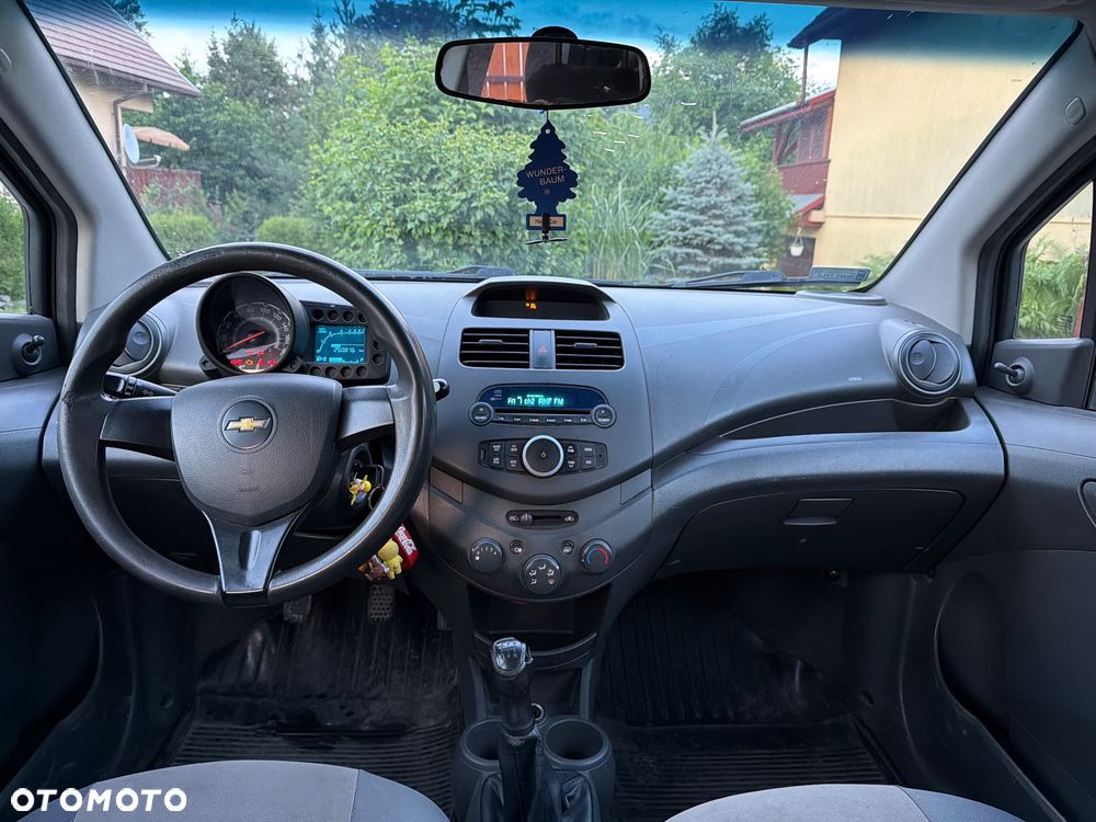 Chevrolet Spark 1.0 Base - 8