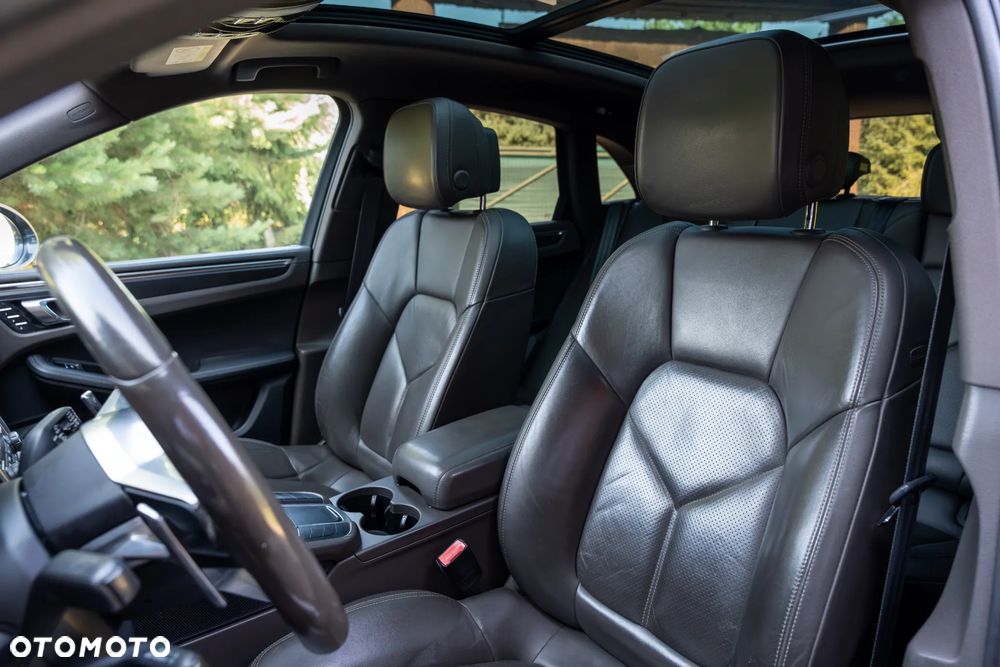 Porsche Macan - 23