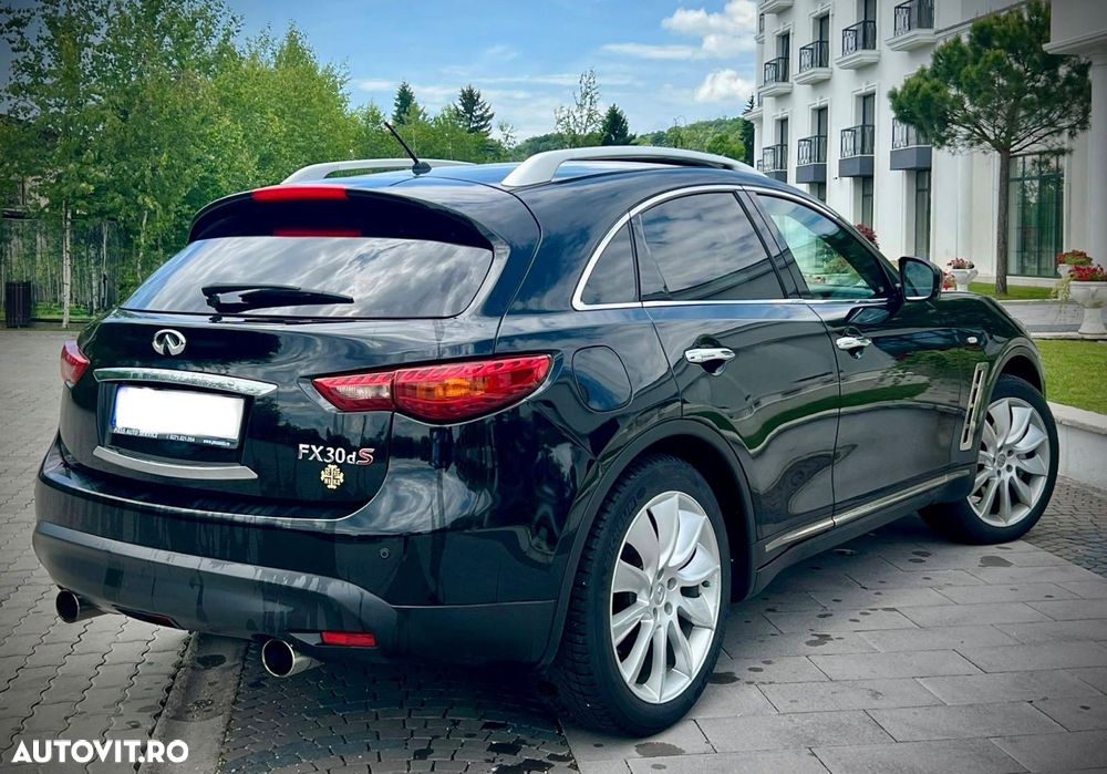 Infiniti FX 30 FX30d AWD Aut. GT Premium - 4