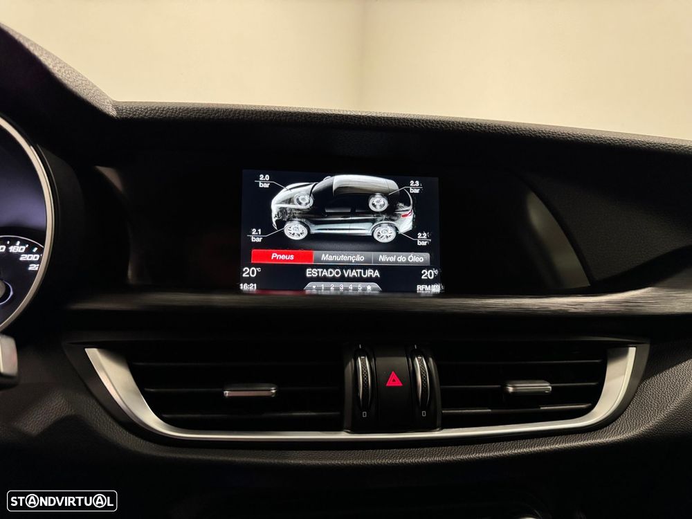 Alfa Romeo Stelvio 2.2 D Super AT8 - 39
