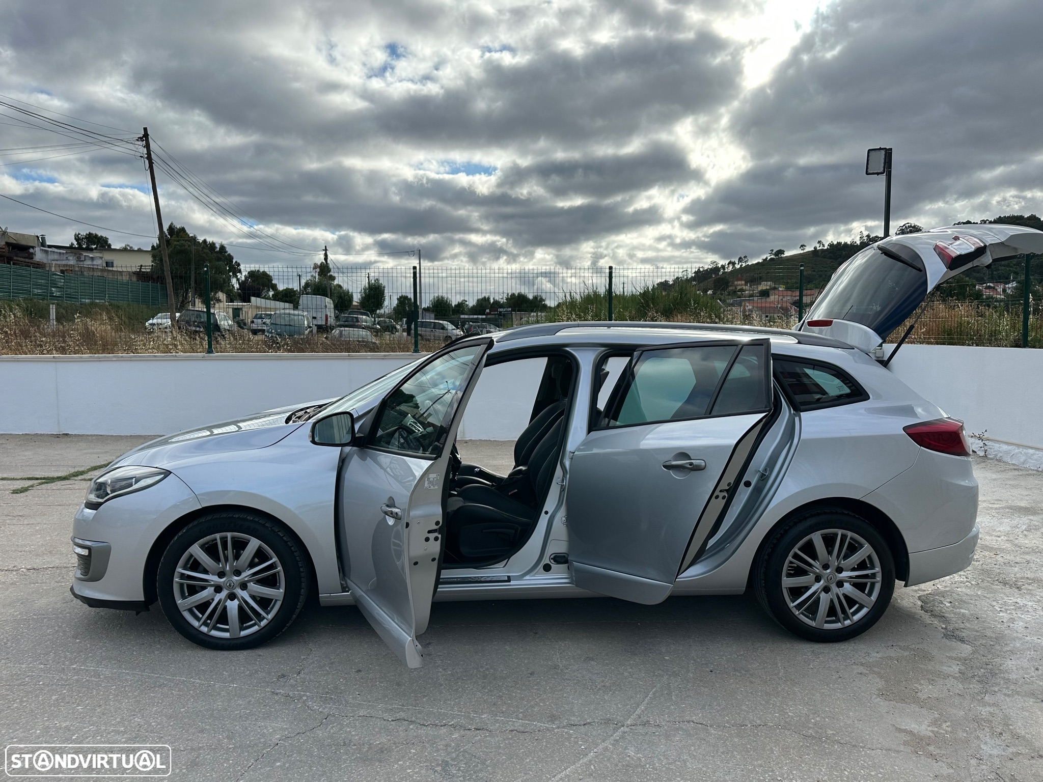 Renault Mégane Sport Tourer 1.6 dCi GT Line SS - 36