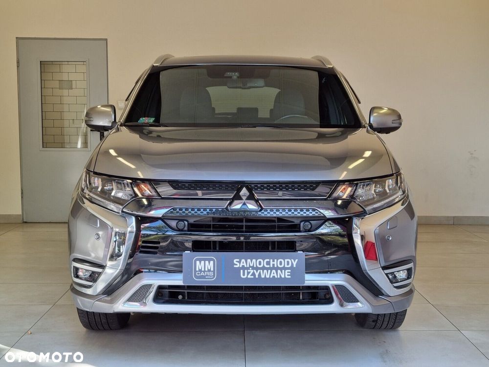 Mitsubishi Outlander Instyle + - 2
